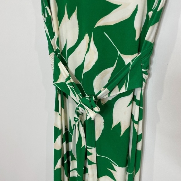 Eliza J Twist Front Leaf Pattern Sleeveless Maxi Dress - Picture 9 of 10